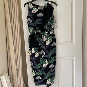 Chiara boni navy floral dress